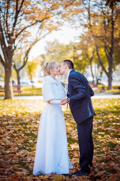 Fotografo di matrimoni Yuliya Bulash (julia-gemini). Foto del 29 novembre 2014