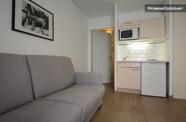 Location meublée appartement 2 pièces 36 m² à Chatou (78400), 1 815 €