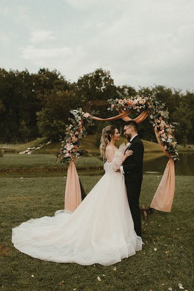 Fotografo di matrimoni Sorin And Patricia (sirbusorin). Foto del 25 agosto 2020