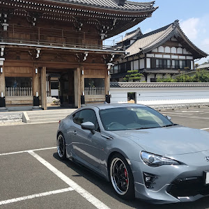 86