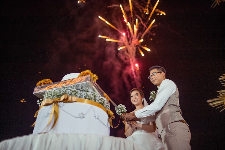 Fotógrafo de bodas Watcharin Intajorn (watcharin). Foto del 19 de abril 2019