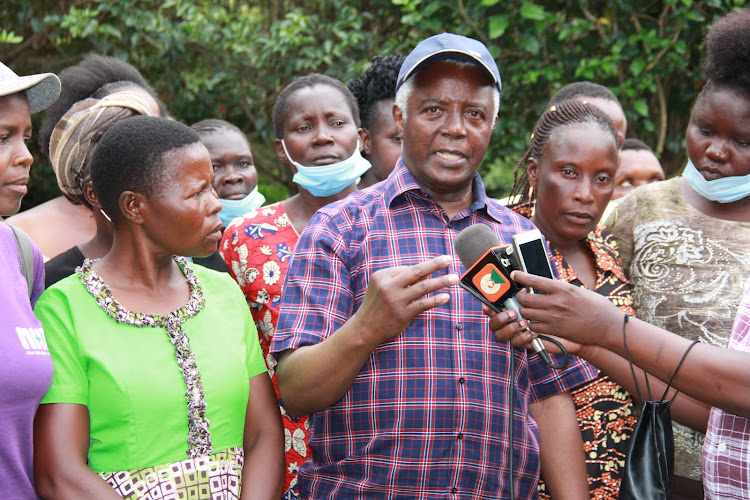 Homa Bay Deputy Governor Hamilton Orata speaks to journalists after launching his governship in Kasipul constituency on January 29, 2022.