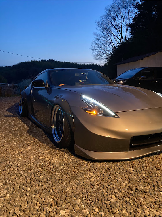 フェアレディZの目指せPickUpCars・車が好きな人と繋がりたい・z34・ホイール・フェアレディに関するカスタム事例の投稿画像3枚目