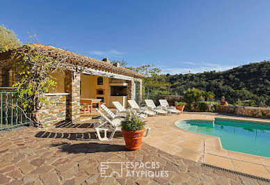 House with pool and terrace 3