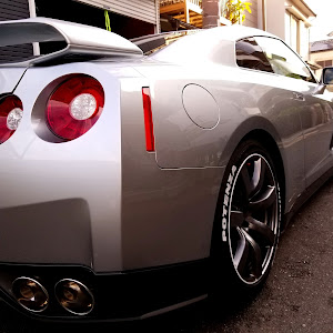 NISSAN GT-R R35