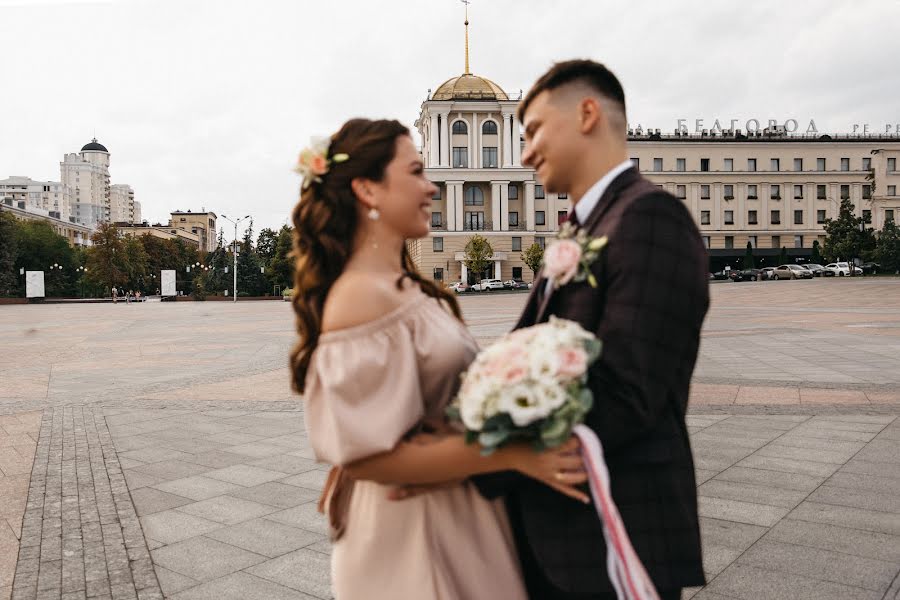 Fotógrafo de casamento Olga Rasskazova (rasskazova). Foto de 20 de dezembro 2021