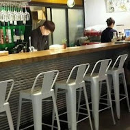 Herban Kitchen & Bar 二本餐廳