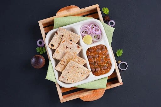 Pindi Chole With Chapati Lunchbox