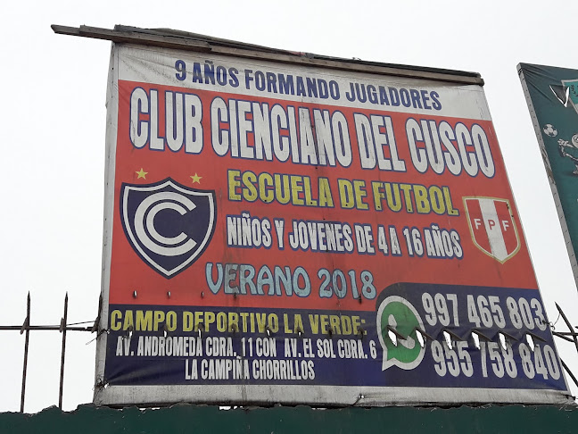 Opiniones de Club Cienciano Del Cuzco en Chorrillos - Campo de fútbol