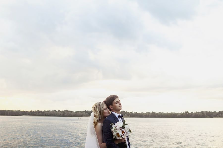 Wedding photographer Tatyana Demchenko (demchenkot). Photo of 17 February 2016