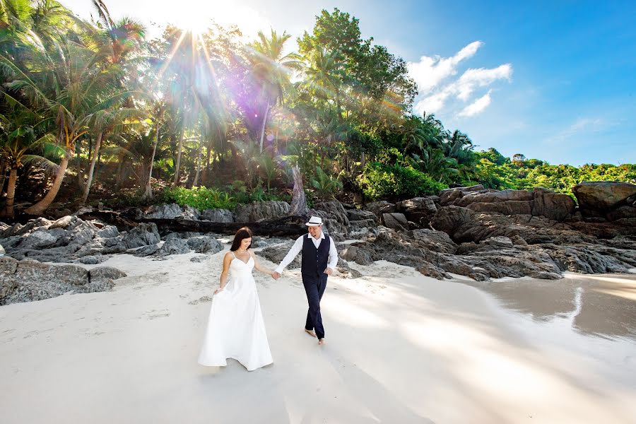 Wedding photographer Vladislav Nekrasov (stepmystep). Photo of 3 November 2023