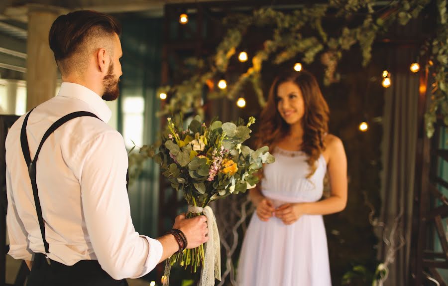 Fotógrafo de casamento Dmitriy Danilov (dmitrydanilov). Foto de 18 de abril 2016