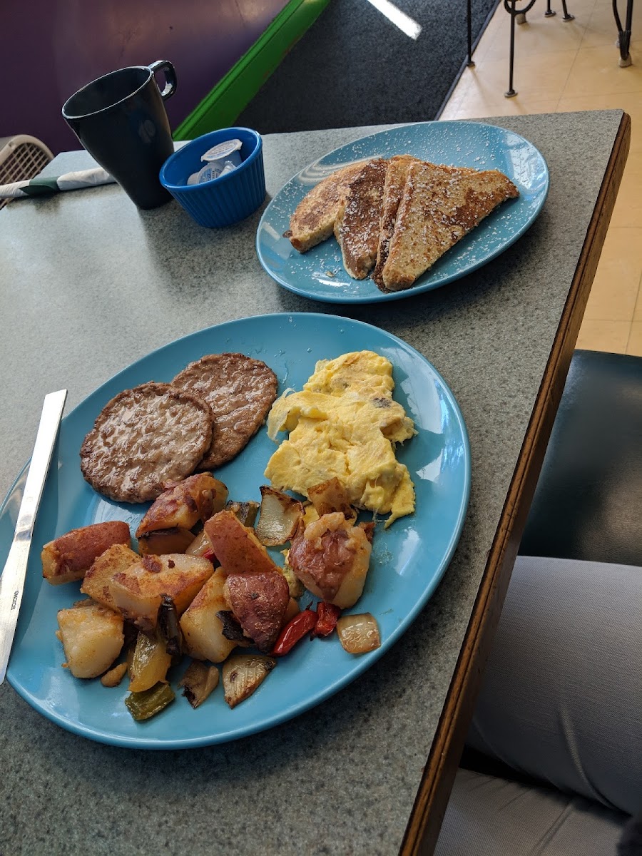 Gluten-Free Breakfast at The Moon And Back Cafe