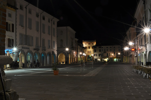 a quando arriva la notte e resto sola con me. di kaos