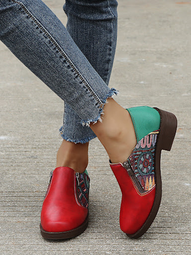 Title 3, Womens low-cut single shoes in Roman style wit...