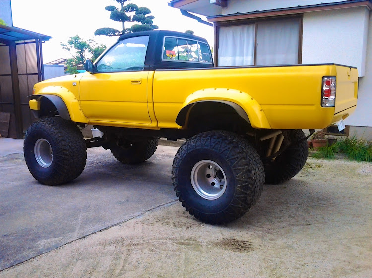 NAOさんが投稿したハイリフト・実は・前マイカー・ハイラックス4WDピックアップに関するカスタム事例の投稿画像4枚目