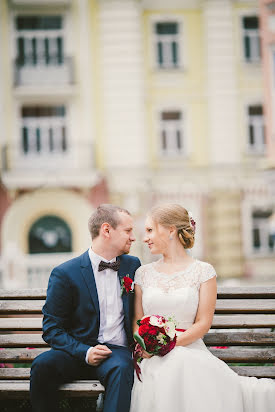 Fotógrafo de casamento Elizaveta Tomashevskaya (fotolizakiev). Foto de 22 de janeiro 2016