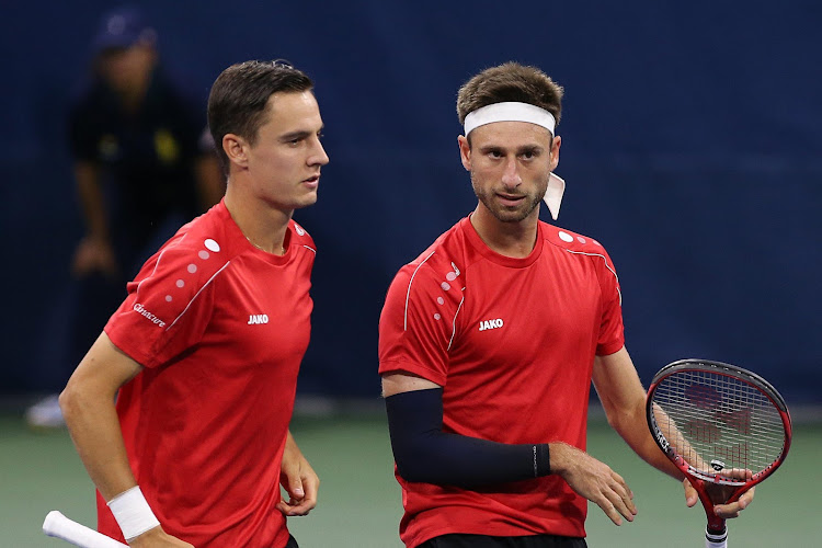 Vliegen en Gillé na nederlaag in Antwerpen: "Volgend jaar komen we terug" en "Hopen op Davis Cup"