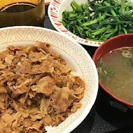 すき家SUKIYA日本平價牛丼(天母高島屋前店)