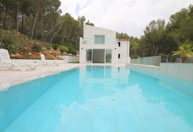 Property with pool 4