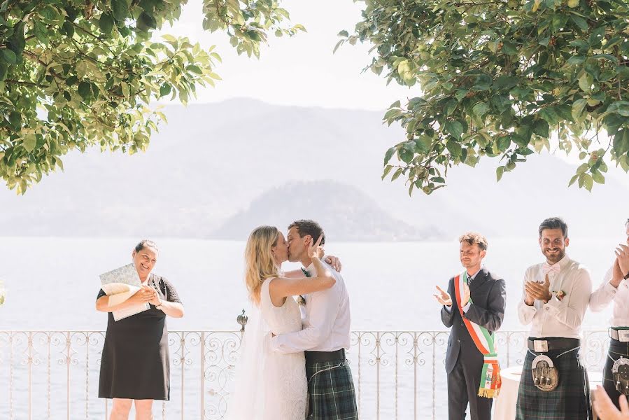 Fotógrafo de casamento Lucie Watson (luciewatsonphoto). Foto de 2 de julho 2019