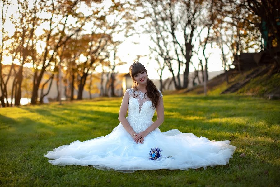 Wedding photographer Elizaveta Kryuchkova (liza75757). Photo of 27 October 2020