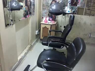 Ayesha Beauty Parlour photo 2