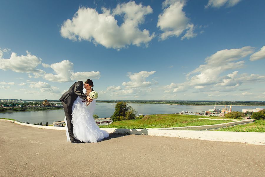 Fotógrafo de casamento Svetlana Shabanova (shabanovasl). Foto de 15 de abril 2013