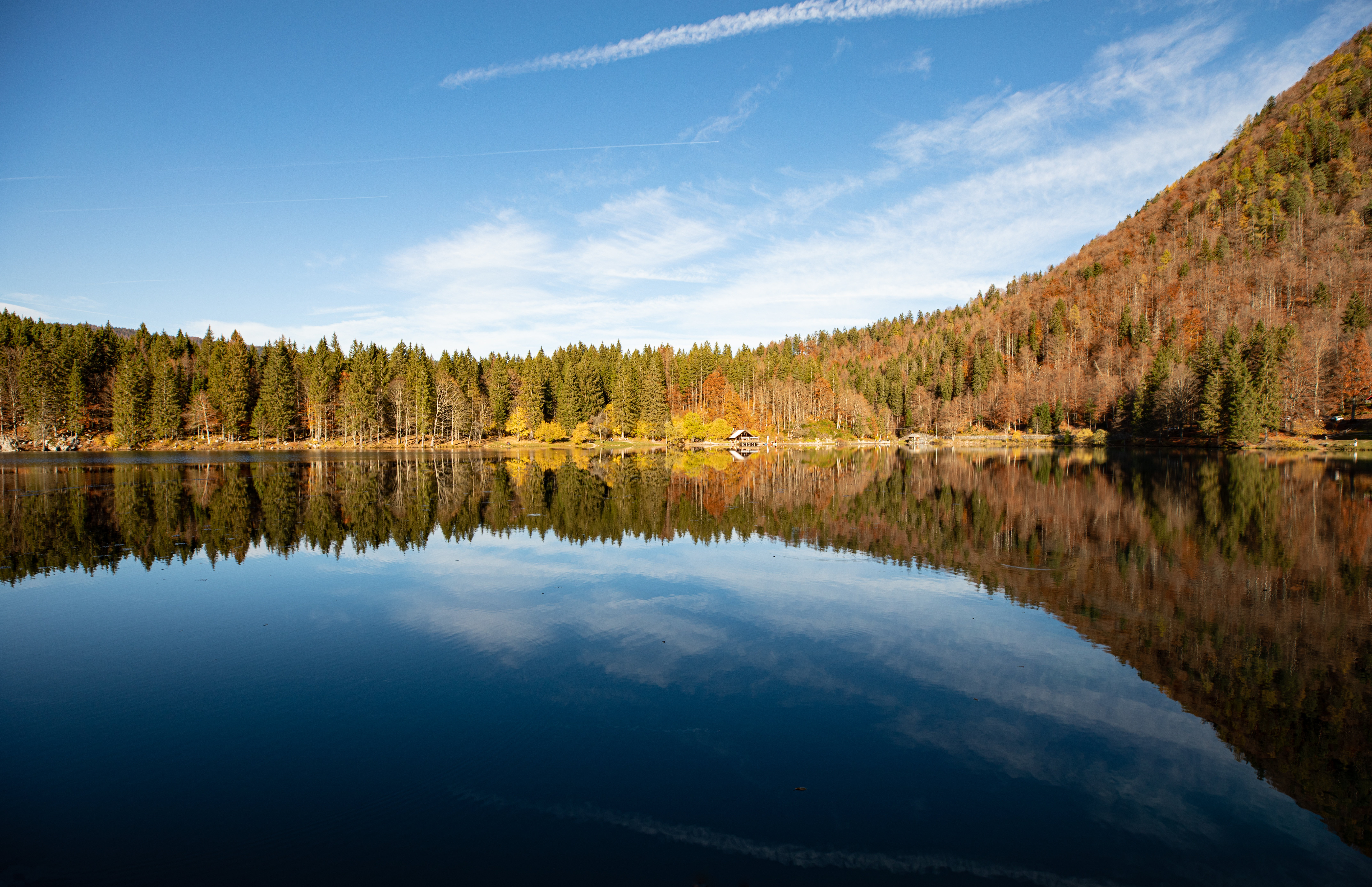 Riflessi capovolti d'Autunno di Maurizio Soravito