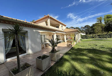 Seaside house with terrace 3