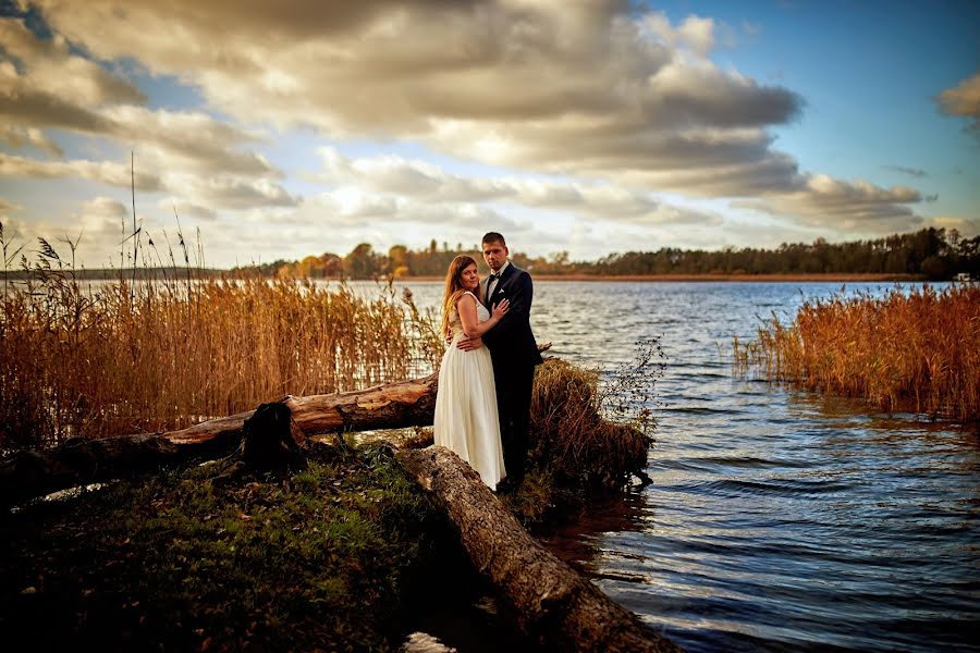 Wedding photographer Adam Szczepaniak (joannaplusadam). Photo of 3 January 2017