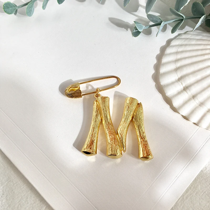 Title 6, Creative and fashionable 26 English Letter Broo...