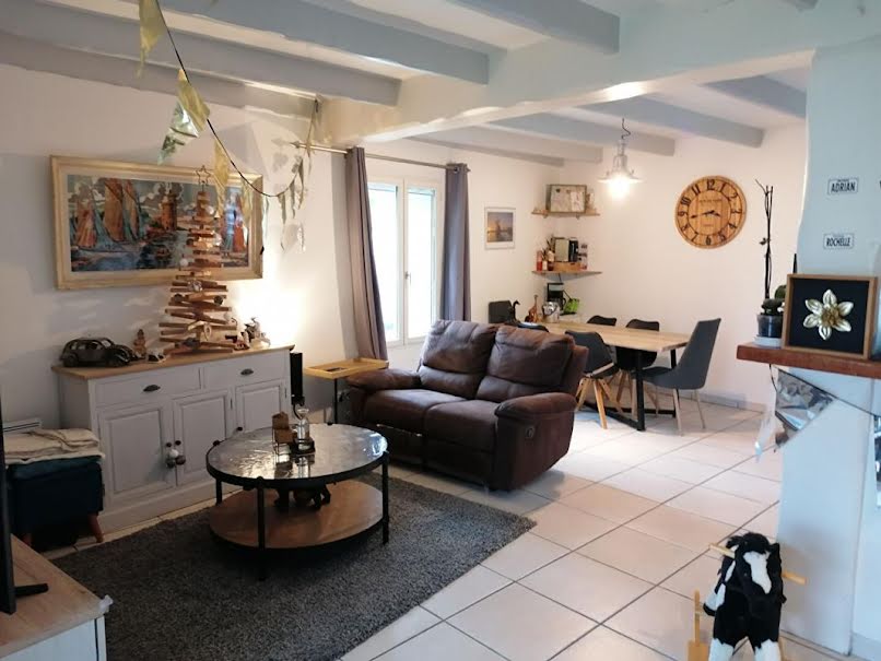 Vente maison 5 pièces 114 m² à Longeves (17230), 306 700 €