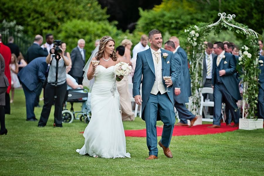 Fotógrafo de casamento Martin Briggs (mbriggsphoto). Foto de 2 de julho 2019