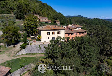 Villa with pool and garden 4