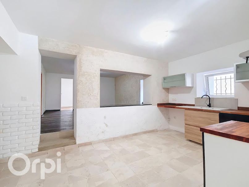 Vente appartement 3 pièces  à Le Beausset (83330), 199 000 €