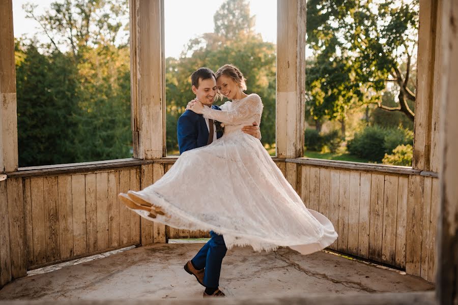 Wedding photographer Linda Strauta Brauere (bilzuligzda). Photo of 21 October 2021