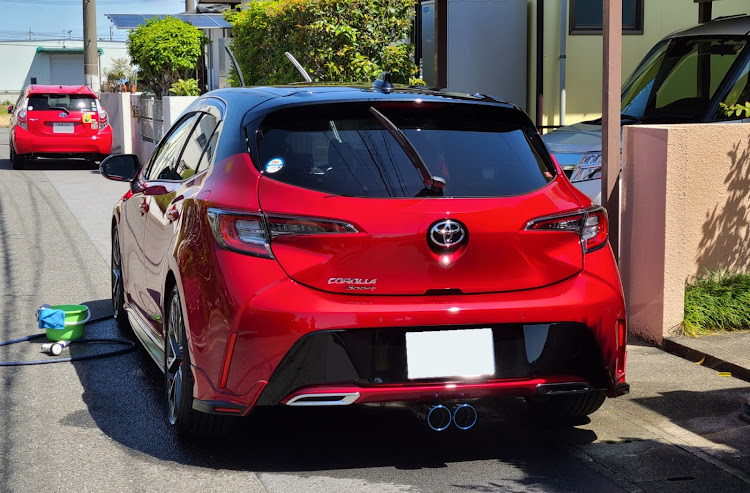 カローラスポーツのGW中・いつもイイネ&コメントありがとうございます🙇‍♂️・手洗い洗車・プチイジり・お嬢に関するカスタム事例の投稿画像1枚目