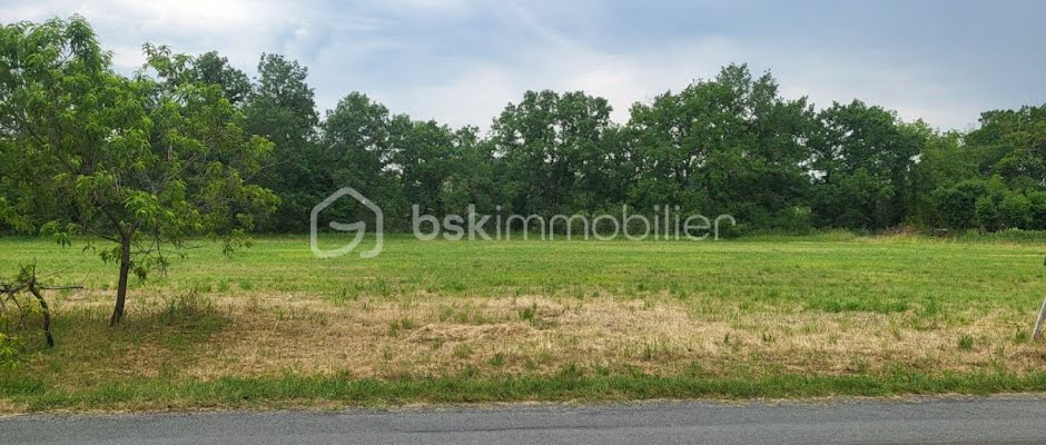 Vente terrain  1927 m² à Lisle (24350), 29 500 €