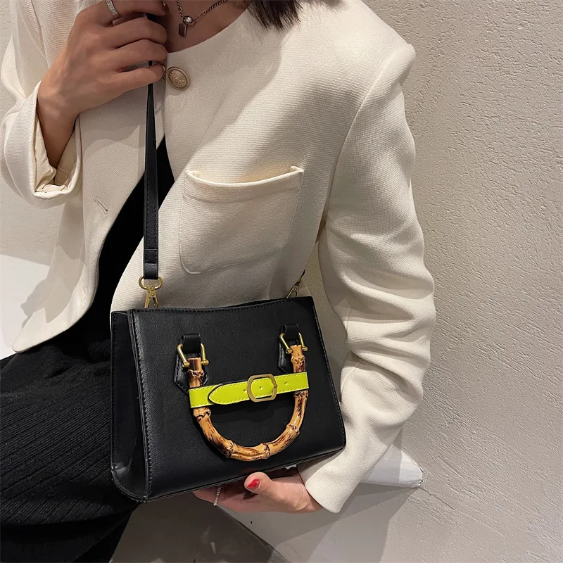 Mode Schoudertas Effen Kleur Casual Tote Bag voor Dames Ruim en Stijlvol Ideaal voor Dagelijks Gebruik en Reizen Comfort en Elegantie