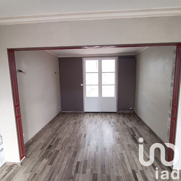 Vente maison 6 pièces 101 m² à Doué-en-Anjou (49700), 182 000 €