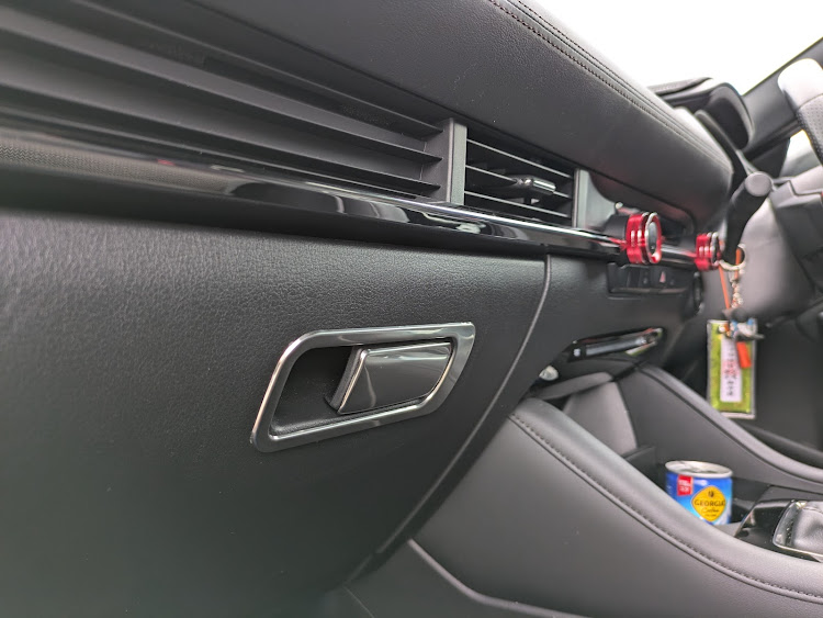 MAZDA3のボディカラー図鑑・洗車に関するカスタム事例の投稿画像5枚目