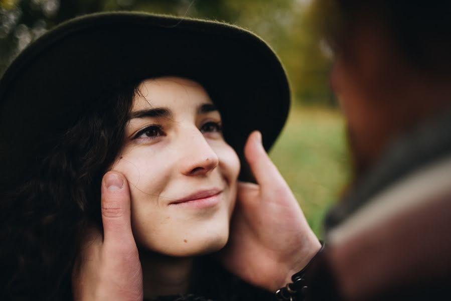 Fotografo di matrimoni Lena Vanichkina (inoursky). Foto del 19 novembre 2016