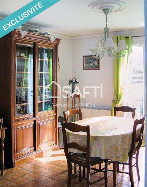 Vente maison 5 pièces 95 m² à Chateau-gontier (53200), 190 600 €