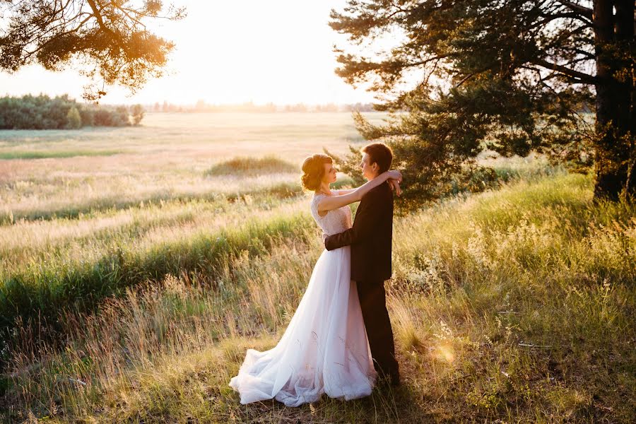 Fotógrafo de casamento Kseniya Kladova (kseniyakladova). Foto de 8 de dezembro 2017