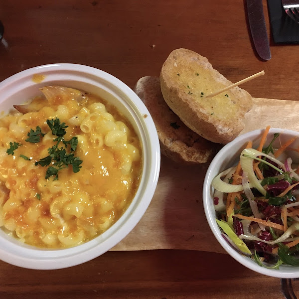 Gluten-Free Mac & Cheese at Da Steak Hoose