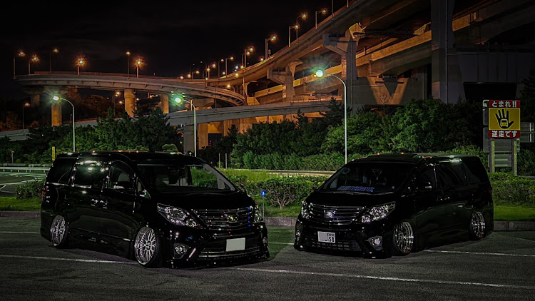 アルファードの逃げのエアサス・低そうで低くない少し低い車・バランス重視の自己満カスタム・LOW PRECIOUSに関するカスタム事例の投稿画像6枚目