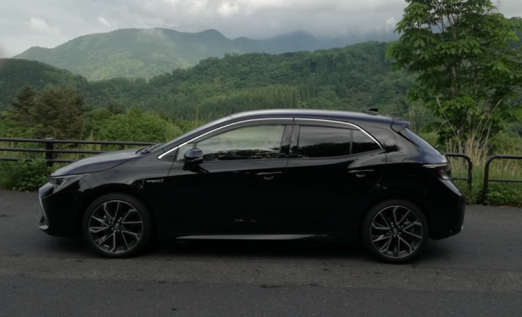 カローラスポーツのＴさんが投稿したカスタム事例の投稿画像4枚目