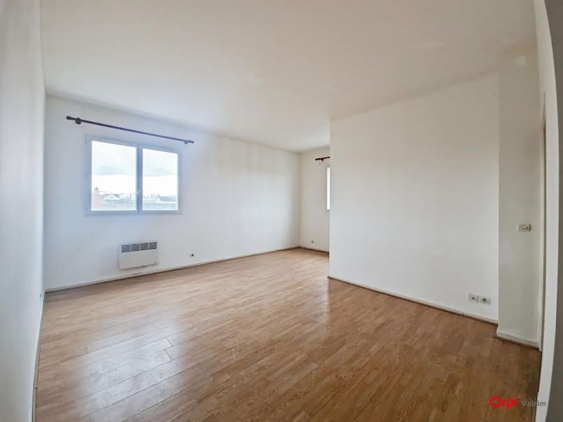 Location  appartement 3 pièces 57 m² à Montargis (45200), 590 €