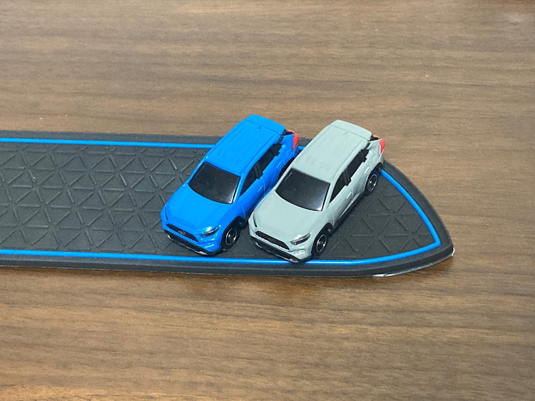 RAV4のミニカーに関するカスタム事例の投稿画像1枚目